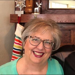 Meet your Posher, Jeanne